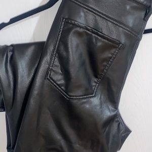 BANANA REPUBLIC LEATHER PANT